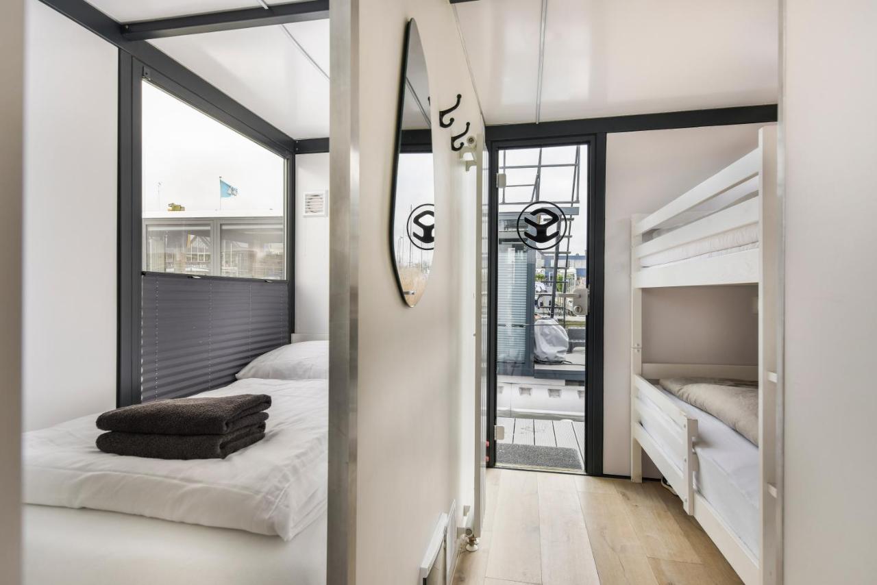 Cosy Tiny Houseboats Near Beach And Restaurants By Weltevreden Experience Zeewolde Exterior foto