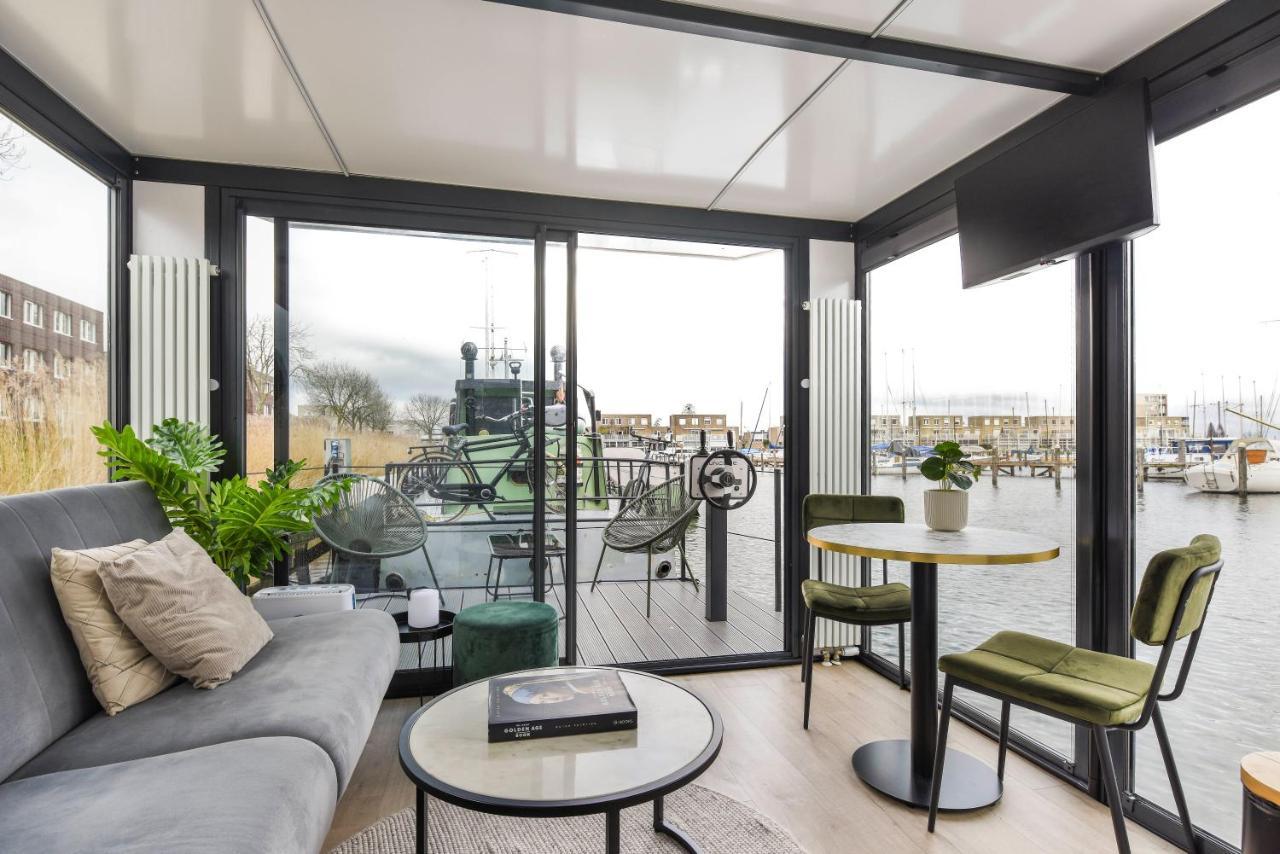 Cosy Tiny Houseboats Near Beach And Restaurants By Weltevreden Experience Zeewolde Exterior foto